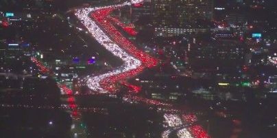 День Подяки: на шосе в Лос-Анджелесі утворився гігантський затор