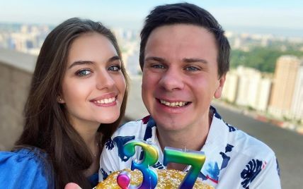 Дмитрий Комаров рассказал, куда улетел с женой в свой день рождения
