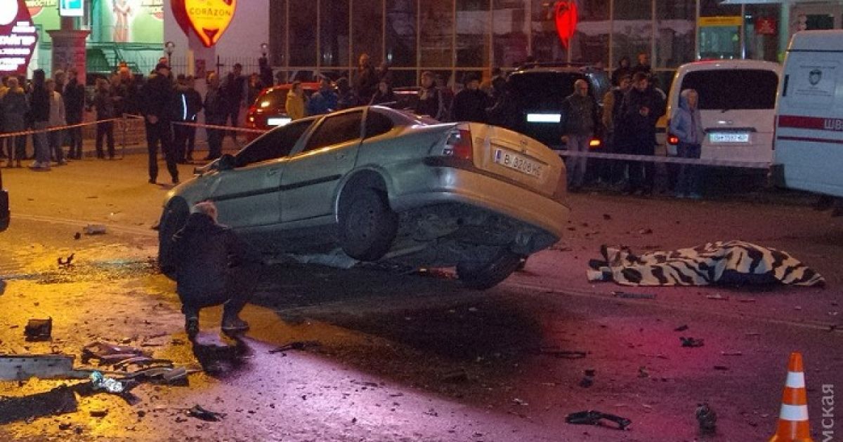 В Одесі сталася аварія, в якій загинули шестеро людей. / © Думская