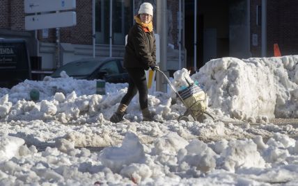 Швеція і Фінляндія потерпають від рекордних снігопадів: висота переметів сягає двох метрів