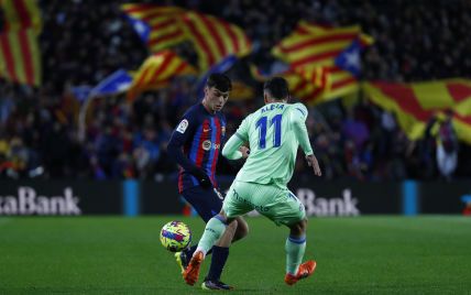 "Барселона" одержала скромную победу и закрепилась на вершине Ла Лиги (видео)
