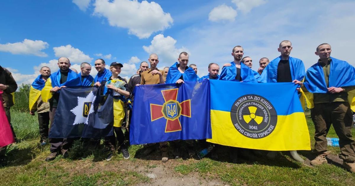 Обмін полоненими: додому повернулися 75 українців (фото)