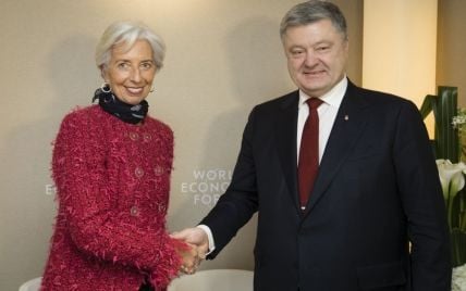 Порошенко рассказал об итогах переговоров с МВФ и Мировым банком в Давосе