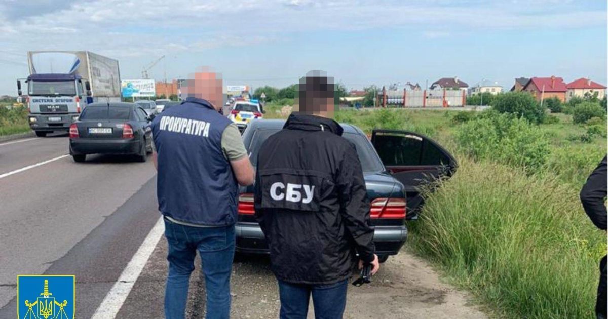 Львів'ян затримали за переправлення чоловіків за кордон_4 / © Прокуратура Львівської області