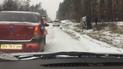 Під Києвом на засніженій дорозі в ДТП потрапили одразу 4 автомобілі
