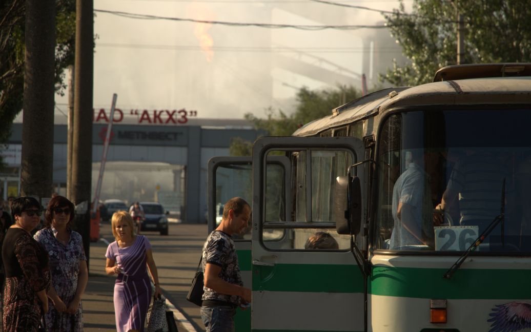 Авдеевка. Коксохимический завод. Рабочие возвращаются со смены. / © Дмитрий Мороз/Журналист "Спецкор"