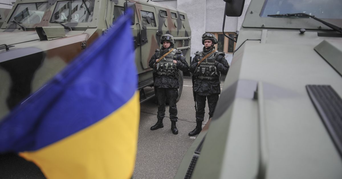 Військового звільнили з полону