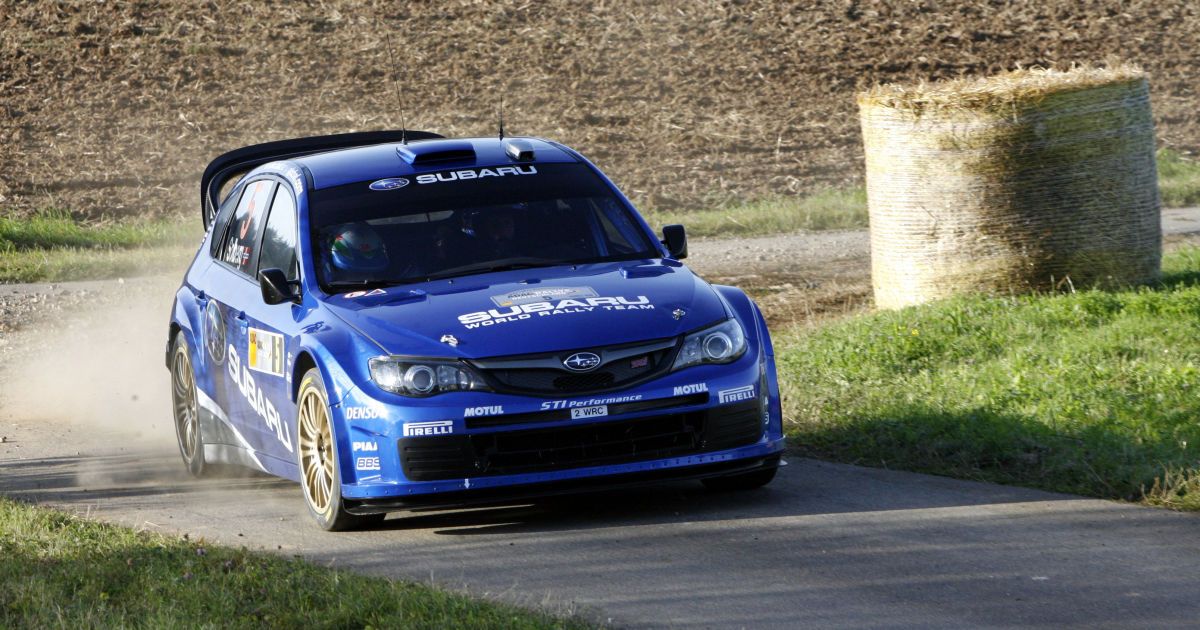 Водій Subaru Impreza уникнув ДТП завдяки популярній комп'ютерній грі