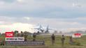 Военные учения: участок международной трассы превратилась во временный аэродром для боевой авиации