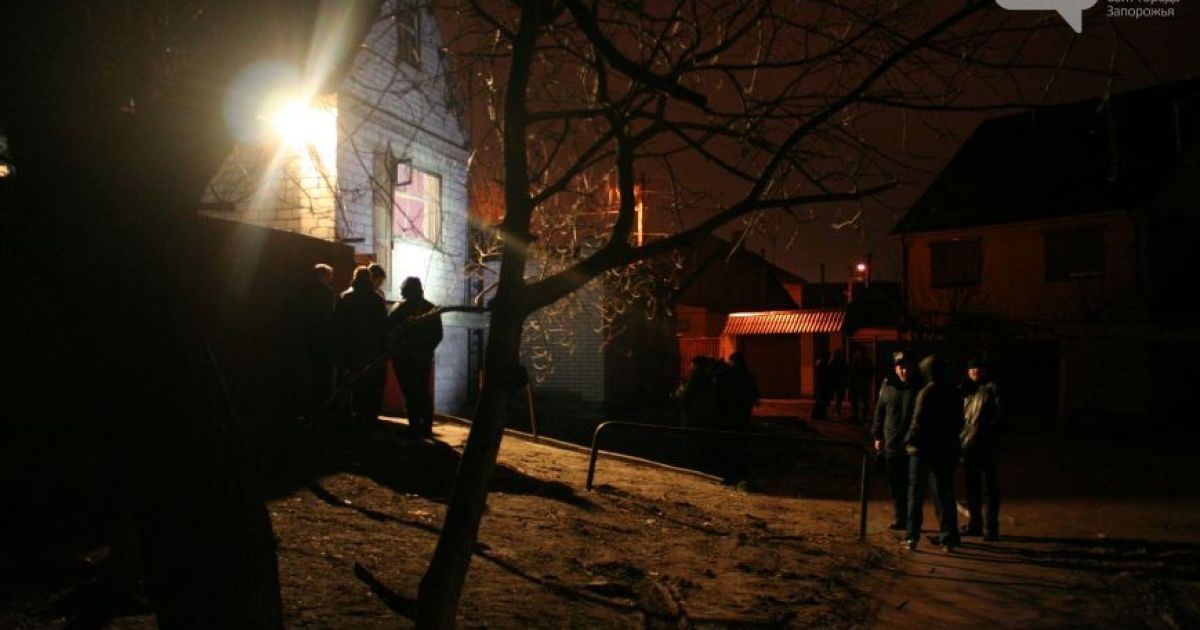Взрывная волна разбила окна в многоэтажке / © http://www.061.ua/