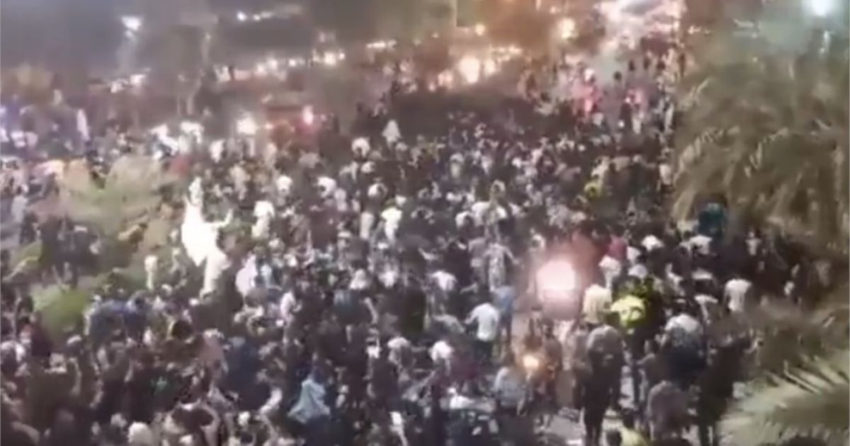 В Иране во время протеста из-за дефицита воды застрелили митингующего: власти отрицают вину