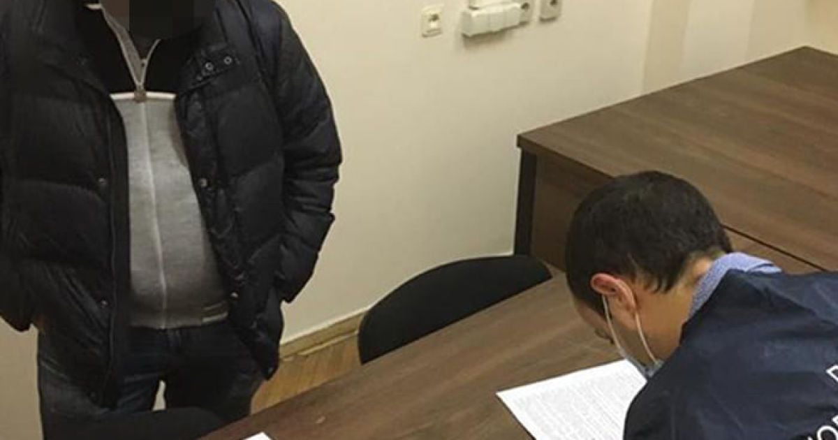 У Києві четверо копів викрали людину та незаконно заволоділи автівкою