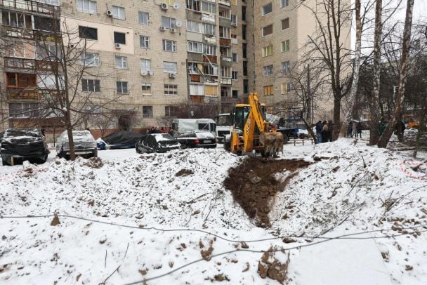 Руйнування у Вишневому після ракетної атаки 2 січня / Фото: Київська ОВА