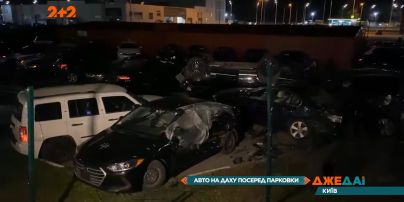 Жінка не впоралася з керуванням та попала у ДТП