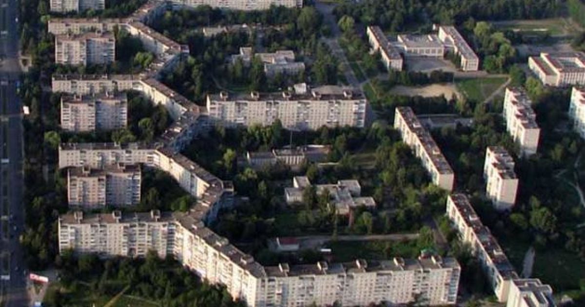 Дом-улей или "Великая китайская стена". Жители Луцка хотят прославить самое длинное здание в мире