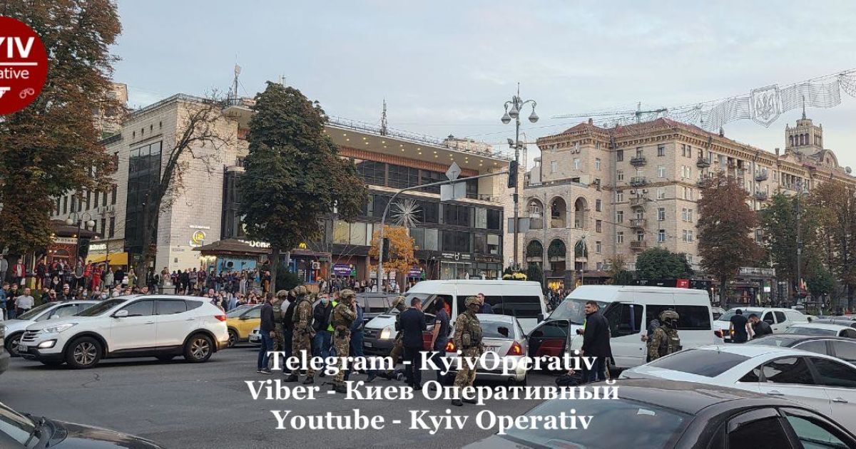 Київ Хрещатик спецоперація злочинці_3 / © Facebook/Киев Оперативный
