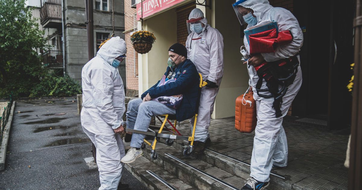 Как изменилось течение коронавируса в Украине и чем опасен новый "Дельта"-штамм