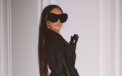 В меховых очках и наряде от Balenciaga: Ким Кардашьян задает новый тренд