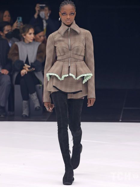 Коллекция Givenchy прет-а-порте сезона весна-лето 2022 / © East News
