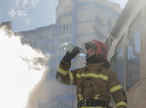 В Киеве вспыхнул пожар