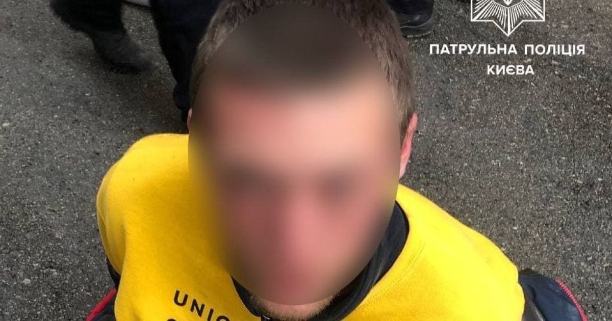 У Києві затримали двох підозрілих громадян, які здійснювали фотофіксацію