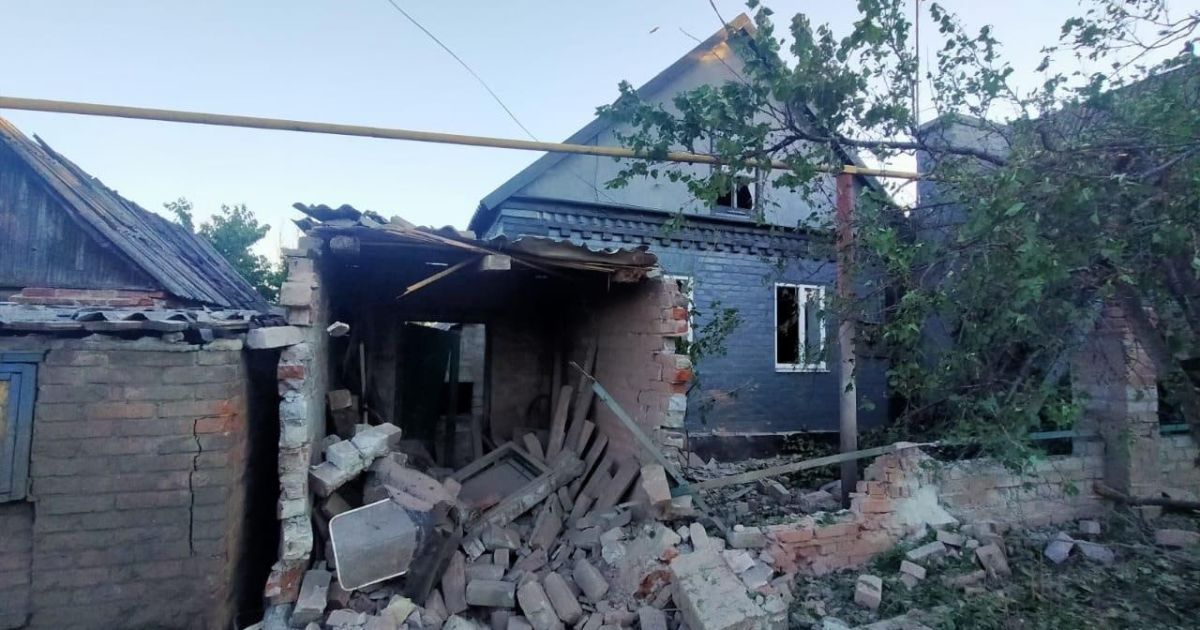 Окупанти з авіації і "Градів" накрили вогнем дев'ять населених пунктів на Донеччині (фото)