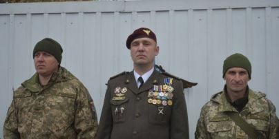 Зеленский наградил погибшего на Донбассе командира 128-й бригады орденом