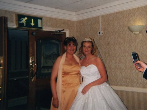 С'ю на весіллі Анни / © thesun.co.uk