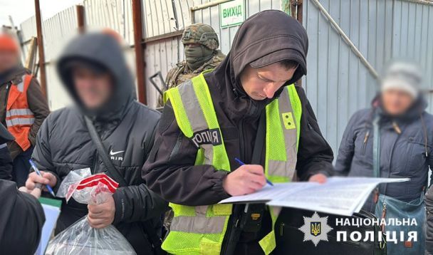 У Києві викрили угруповання, яке утримувало 31 людину в трудовому рабстві / © Національна поліція України