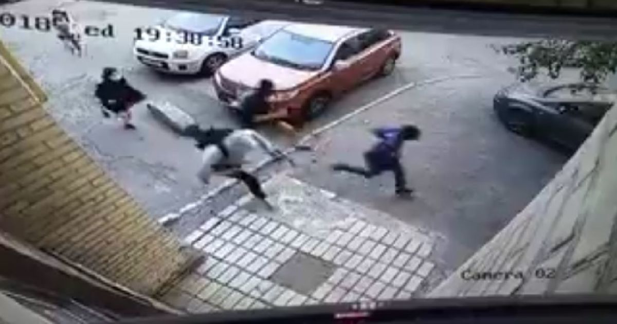 Полиция разыскивает злоумышленников, которые напали на "киборга" в Киеве