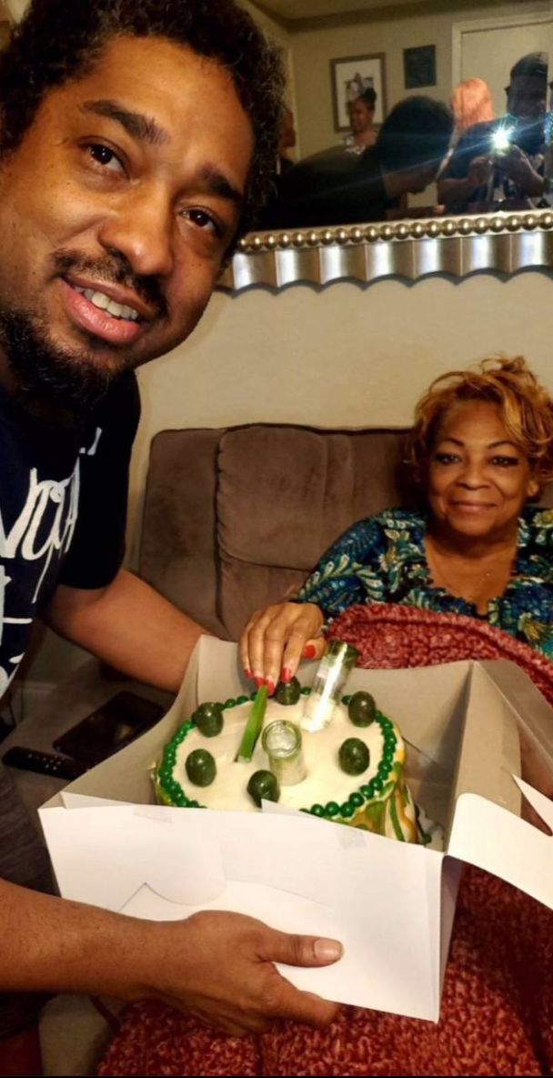 Бинг Вортингтон с мамой / © instagram.com/snoopdogg