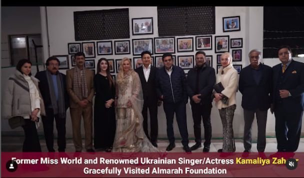 Камалия с бывшим мужем посетила важное мероприятие / © instagram.com/kamaliyaofficial