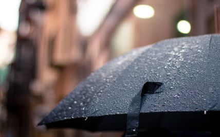 Погода на понеділок: в Україні вдень обіцяють дощі та грози