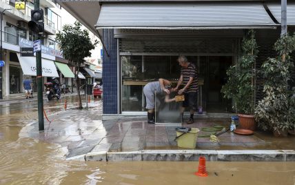 В Греции бушует неистовый шторм: есть погибшие