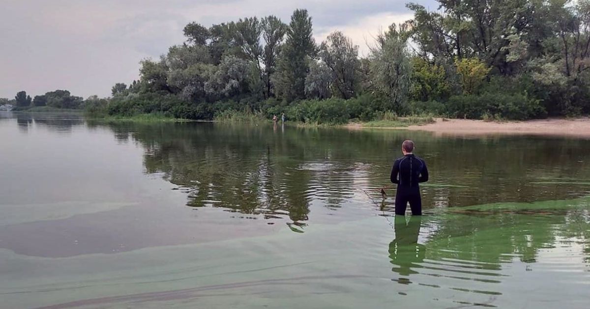 На Днепропетровщине водолазы ищут пропавшего 14-летнего мальчика (фото)