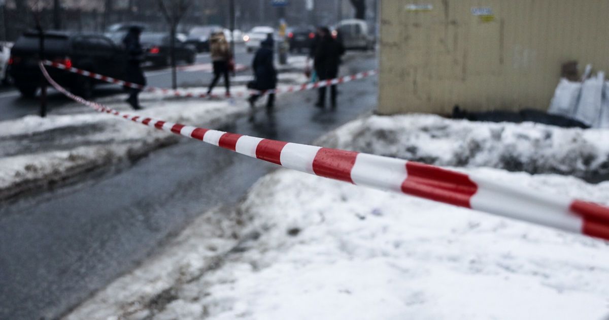 На столичной Лукьяновке нашли тело с ножевыми ранениями