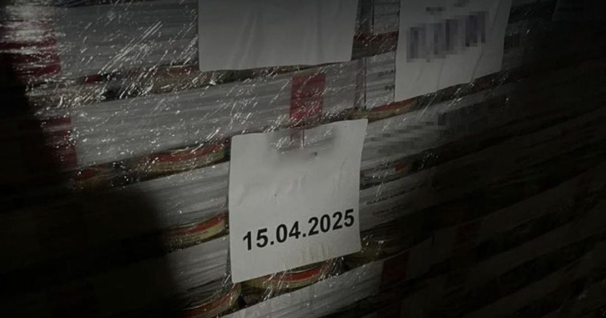 Во Львовской области разоблачили нелегальный склад с гуманитарной помощью. Фото: БЕБ