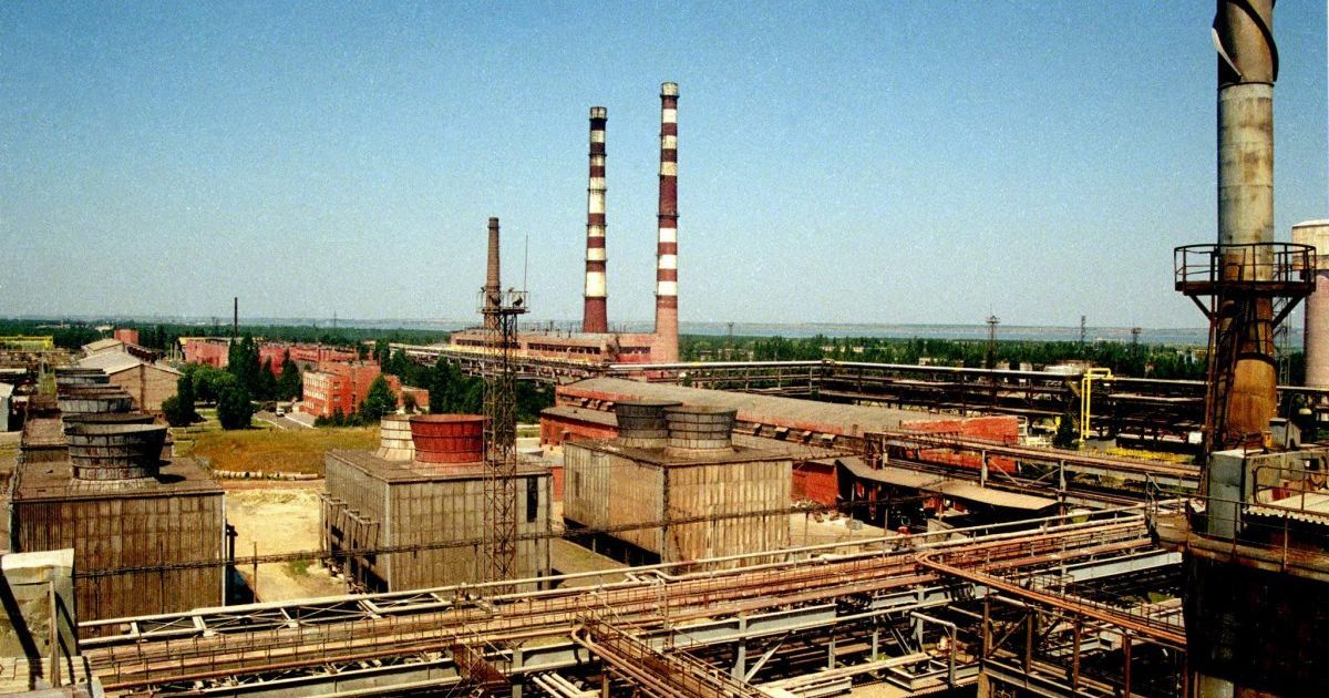 Миколаївський глиноземний завод тисне на приватного виконавця, який заарештував майно підприємства за шкоду екології регіону