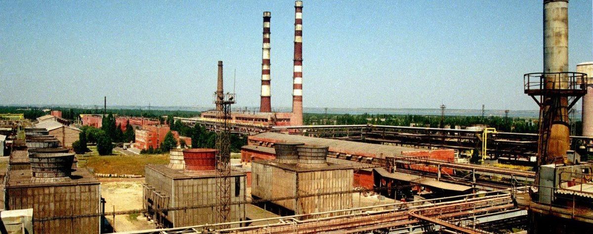 Миколаївський глиноземний завод тисне на приватного виконавця, який заарештував майно підприємства за шкоду екології регіону