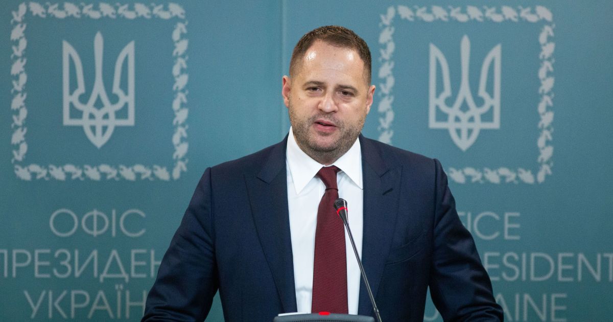 Протягом найближчих місяців до України повернуться утримувані бойовиками в ОРДЛО - Єрмак