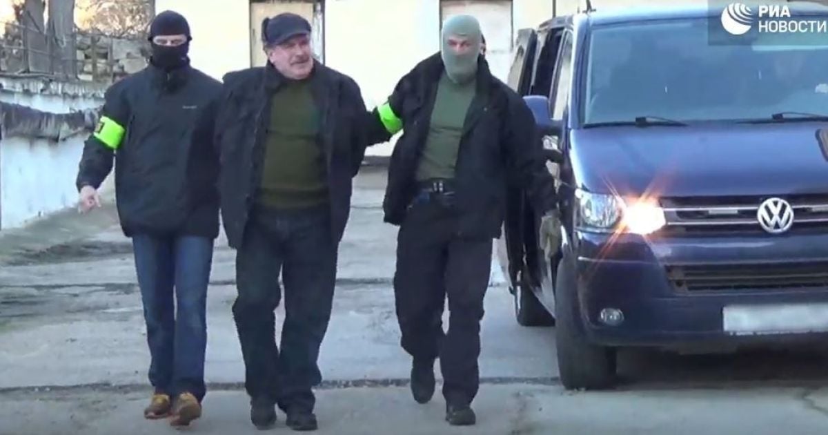 ФСБ оприлюднила відео затримання "українського шпигуна" в окупованому Криму