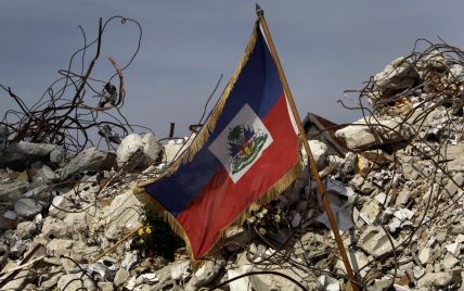 На Гаїті кількість жертв потужного землетрусу зросла до 304 осіб