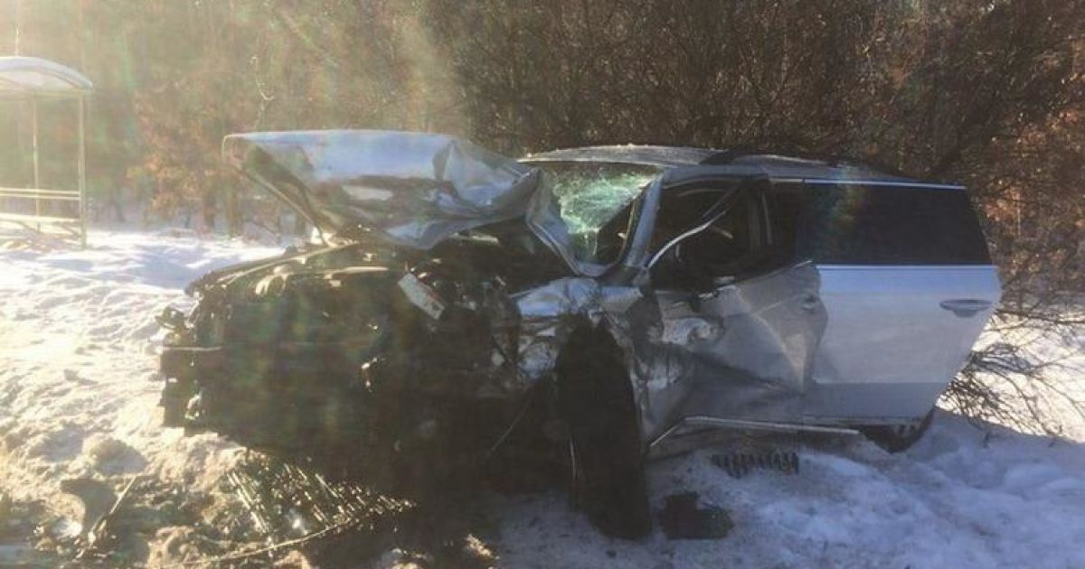 На околиці Києва лоб у лоб зіткнулись два легковики, троє загиблих
