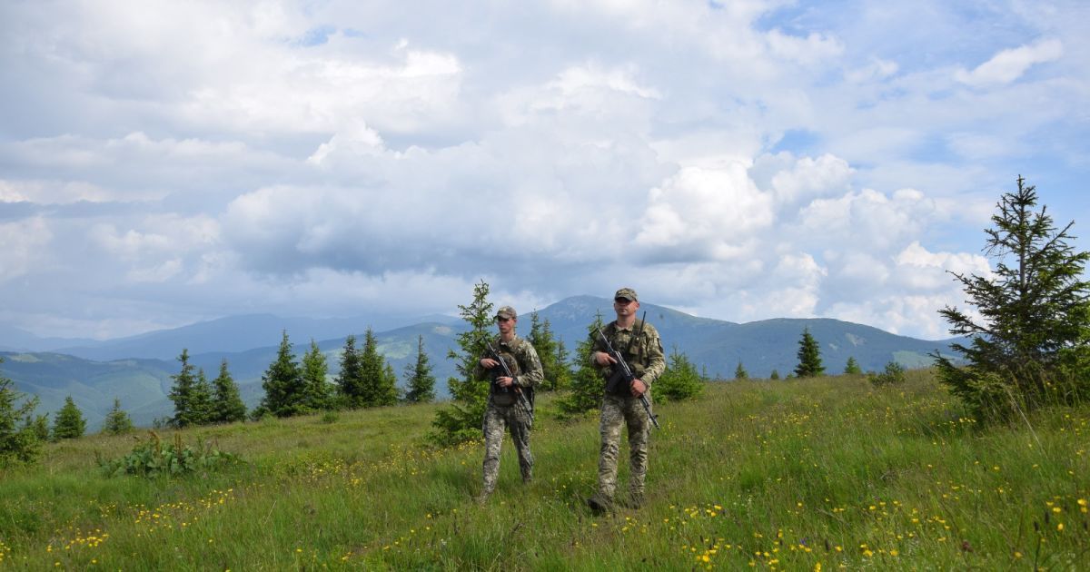 Пограничники