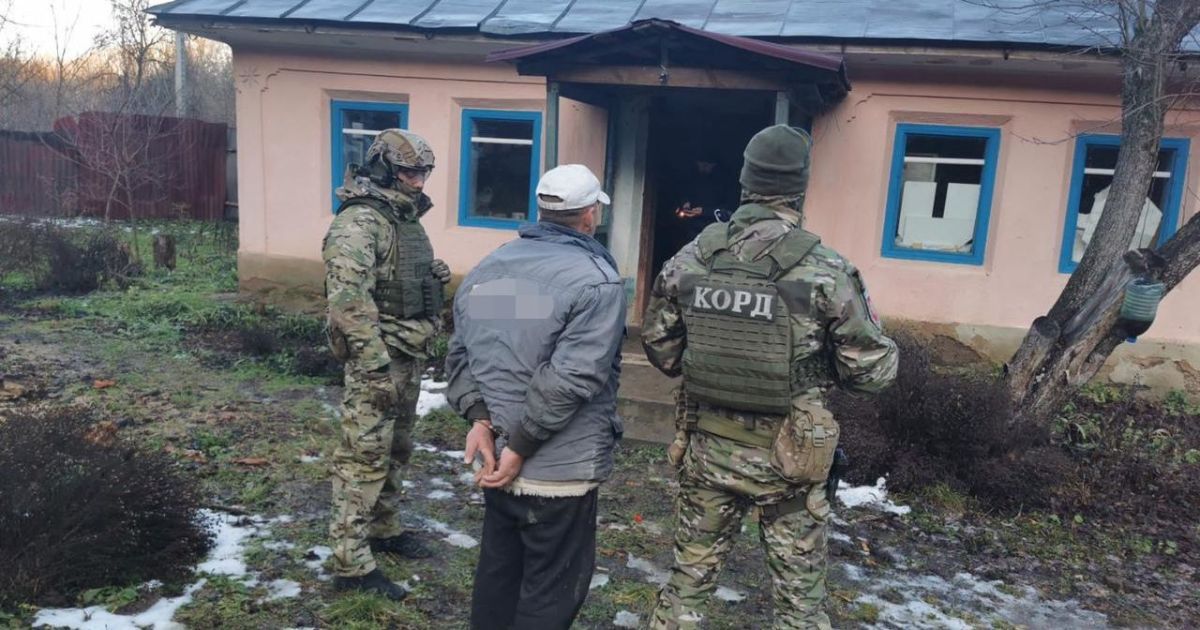 На Вінниччині чоловік увірвався до будинку сусідки і зчинив стрілянину просто по дітях