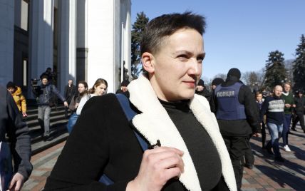 Суд продлил арест Савченко и Рубана