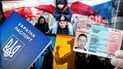 Новые виды в Чехии и Польше для украинских беженцев. Коллаж ТСН.ua