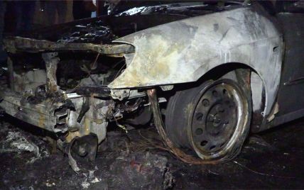 Поджог машины журналистов "Схем": полиция начала уголовное производство