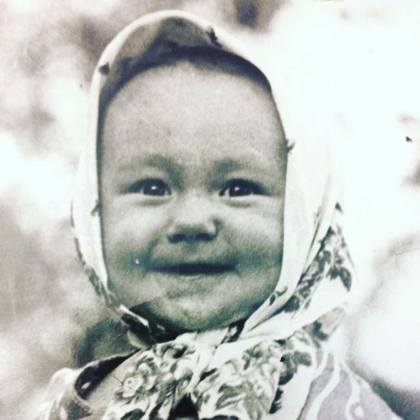Елена Мозговая в детстве / © instagram.com/mozgovaolena