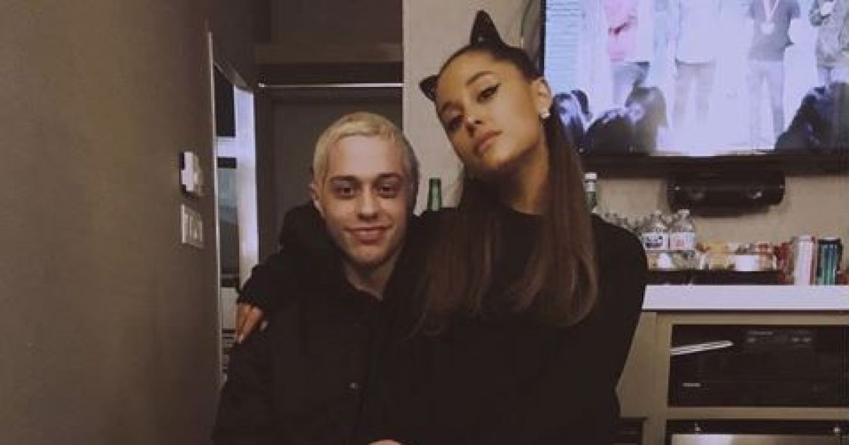 Ариана Гранде разорвала помолвку с бойфрендом из-за смерти экс-возлюбленного - СМИ